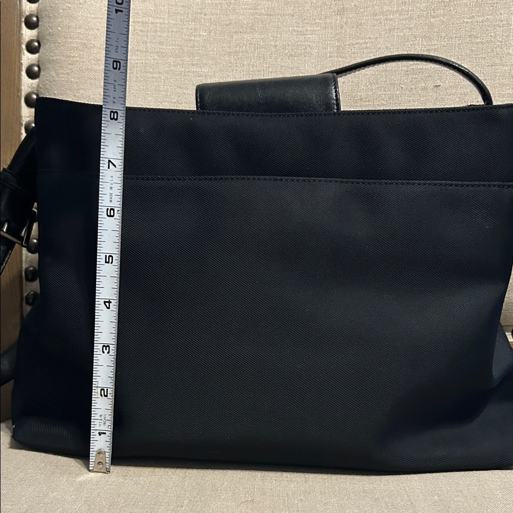 Vintage Y2K-Era Coach Mercer Black Nylon Shoulder Bag - Picture 4 of 12